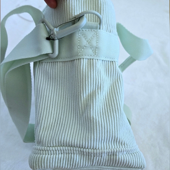 Adidas👟 Corduroy Mini Tote In Linen Green💚 - NWT - Picture 4 of 15